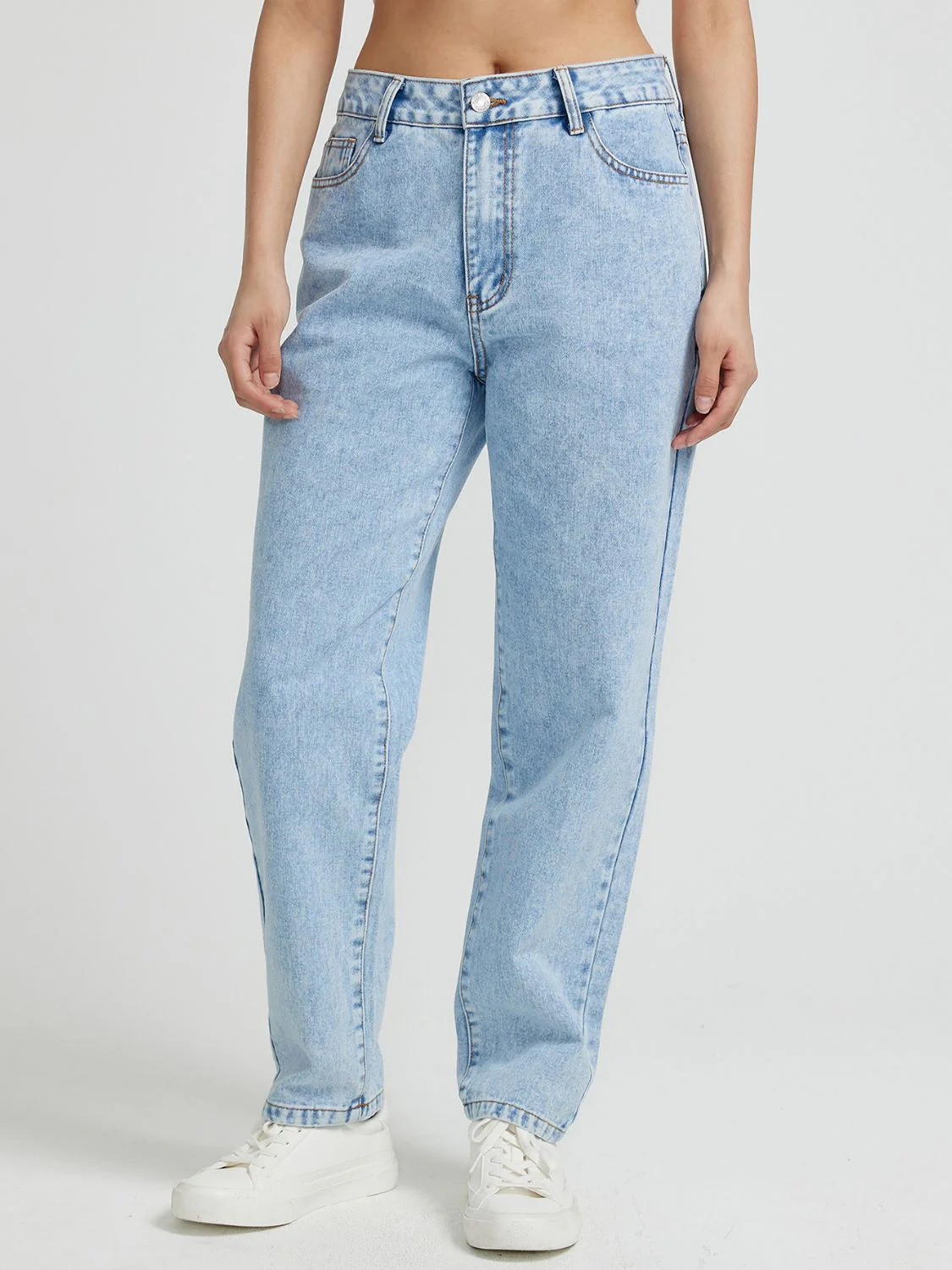 Pocketed Straight Leg Jeans - Image 3