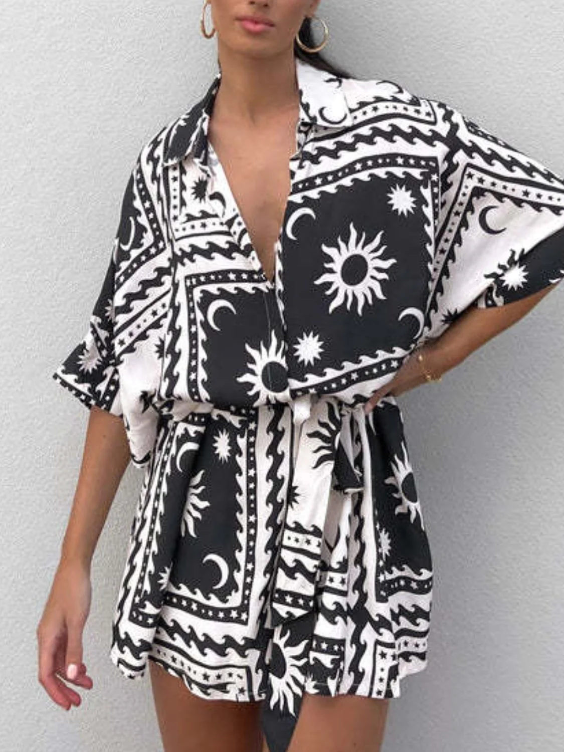 Printed Tie Waist Half Sleeve Romper - Image 4