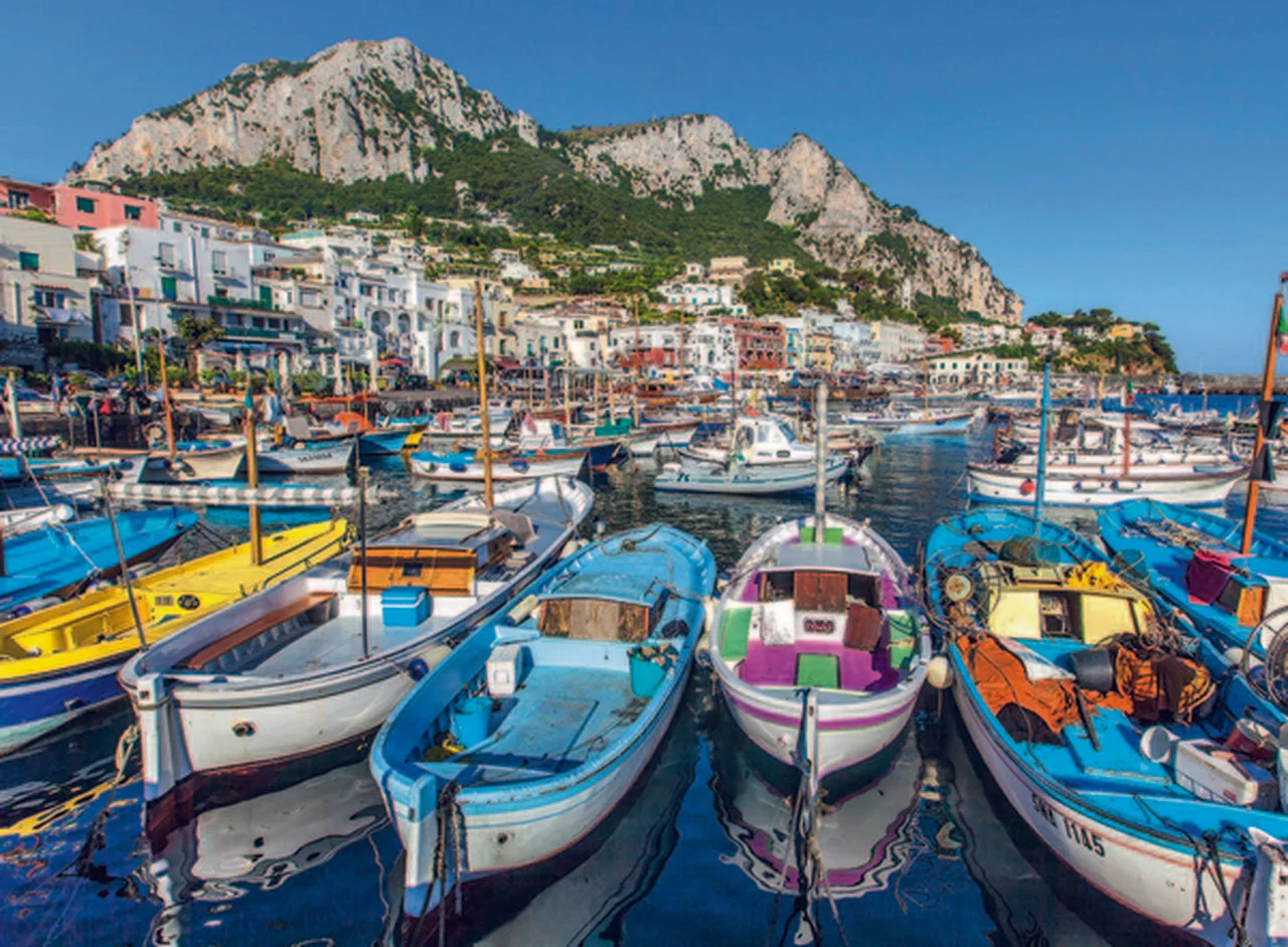 Puzzle: Colorful Marina - Image 2