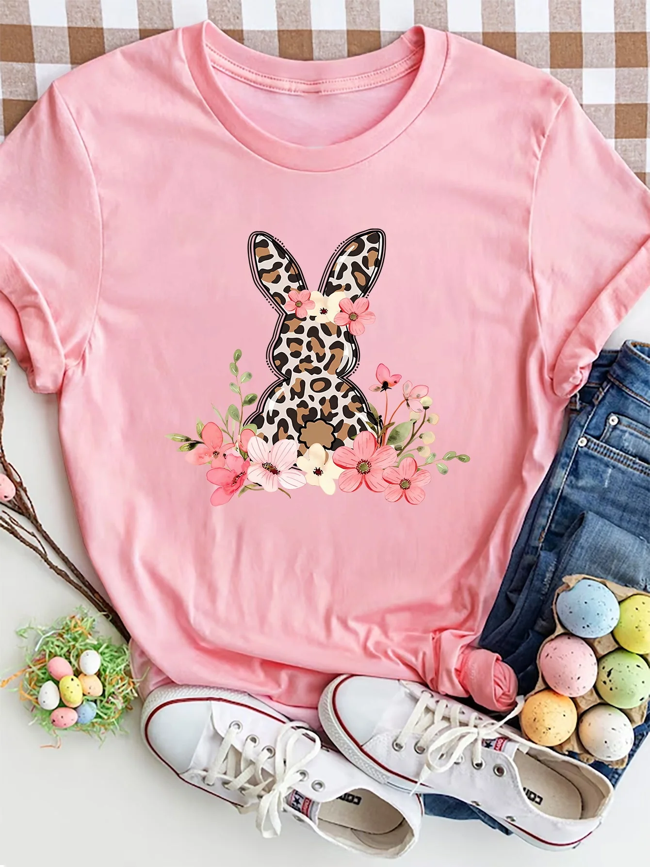Rabbit Round Neck Short Sleeve T-Shirt - Image 4