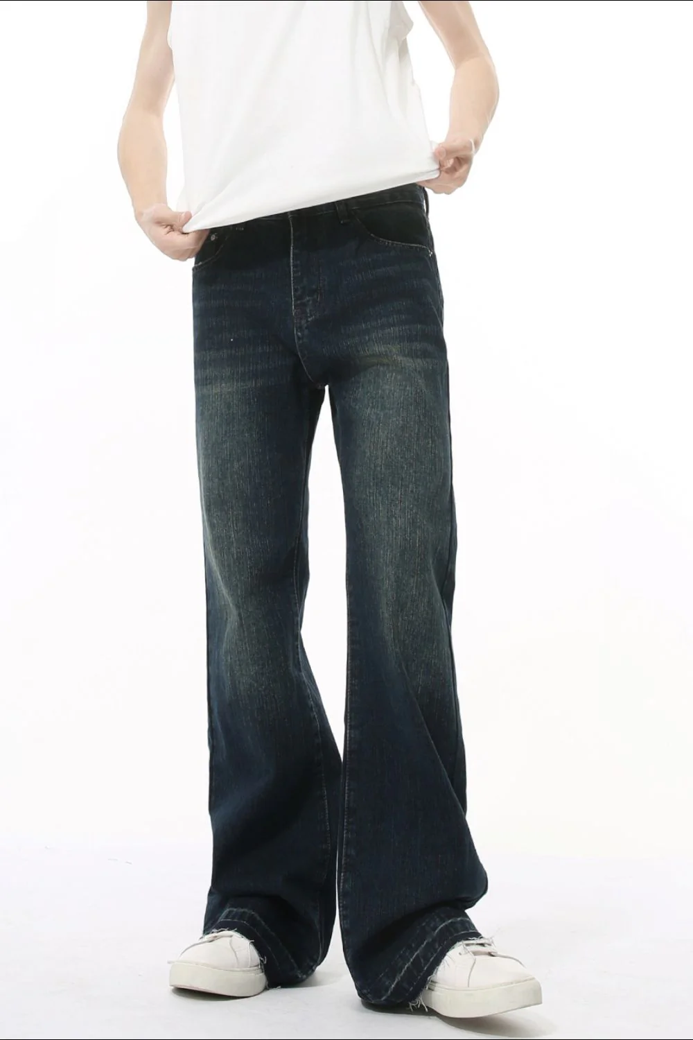 Raw Hem Jeans with Pockets - Image 4