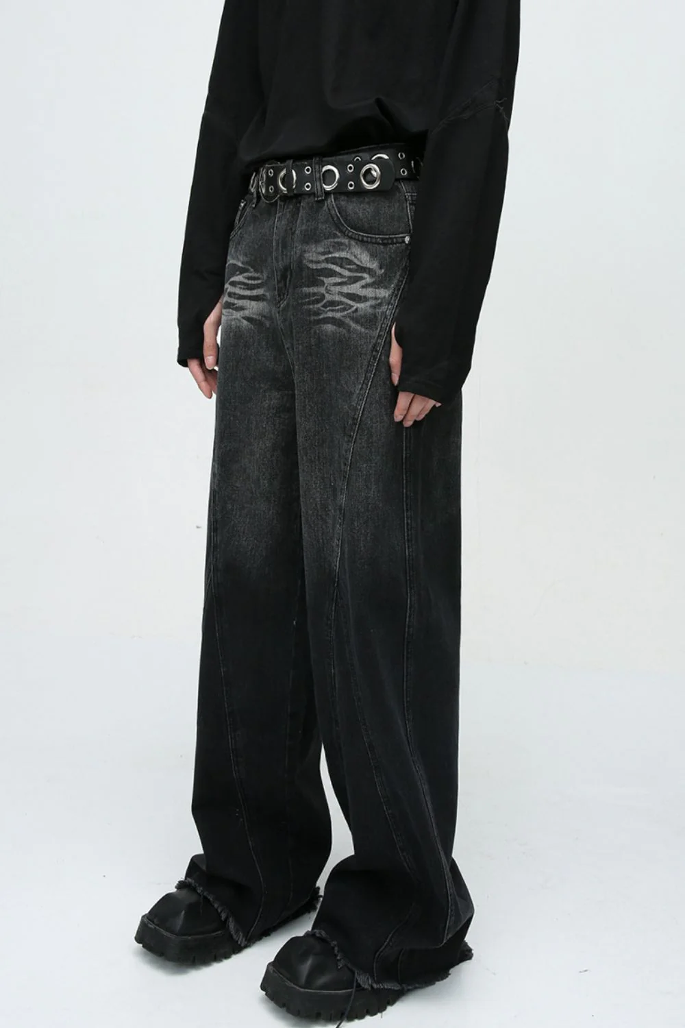Raw Hem Jeans with Pockets - Image 2