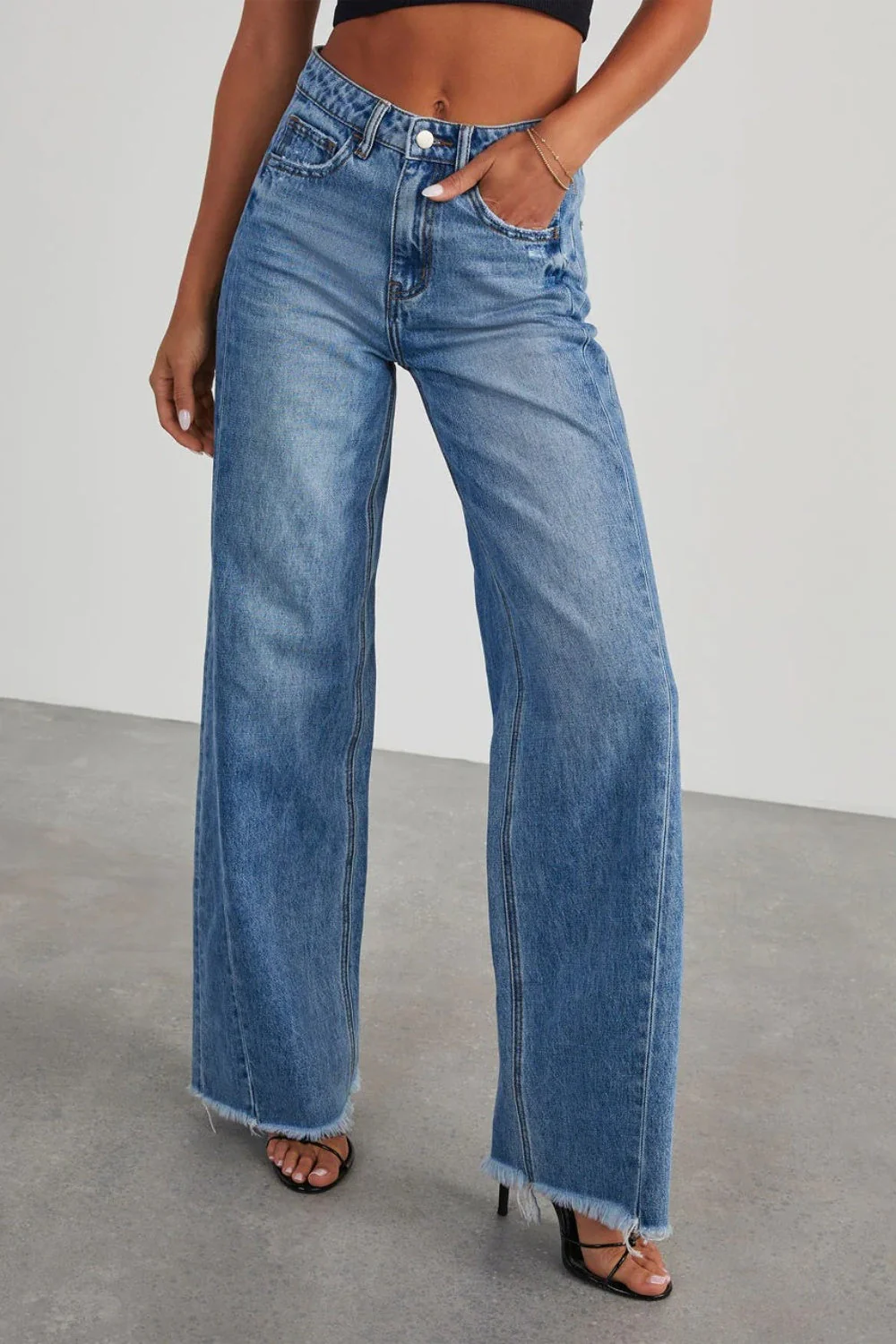 Raw Hem Wide Leg Jeans with Pockets - Image 3