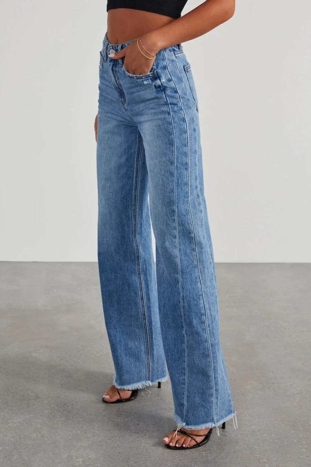 Raw Hem Wide Leg Jeans with Pockets - Image 4