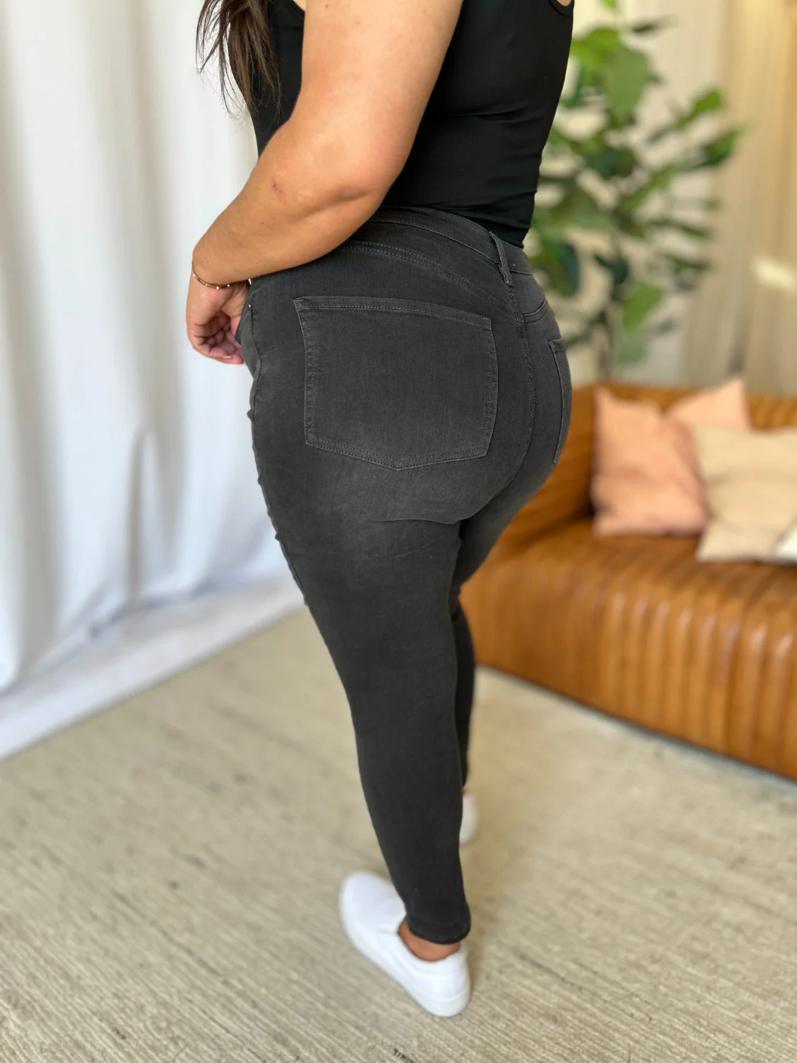 RFM Full Size High Rise Tummy Control Skinny Jeans - Image 17
