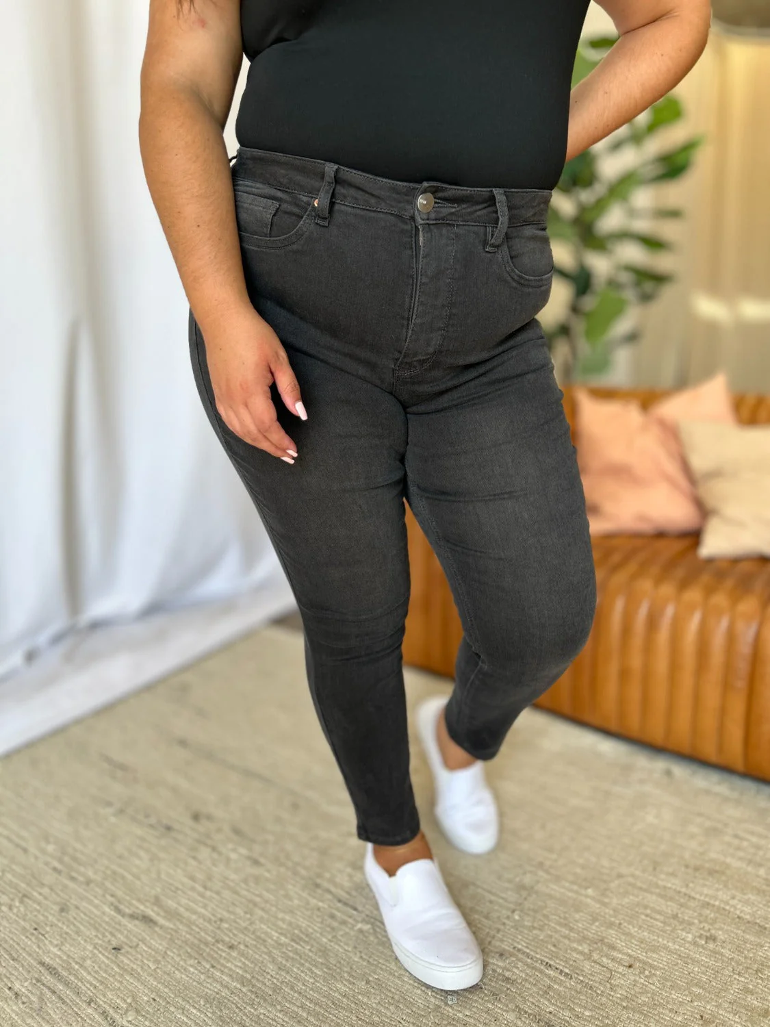 RFM Full Size High Rise Tummy Control Skinny Jeans - Image 21