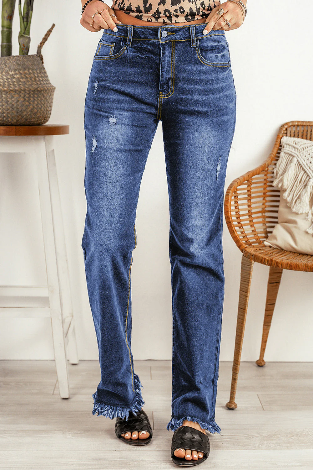 Ripped Frayed Hem Jeans - Image 5