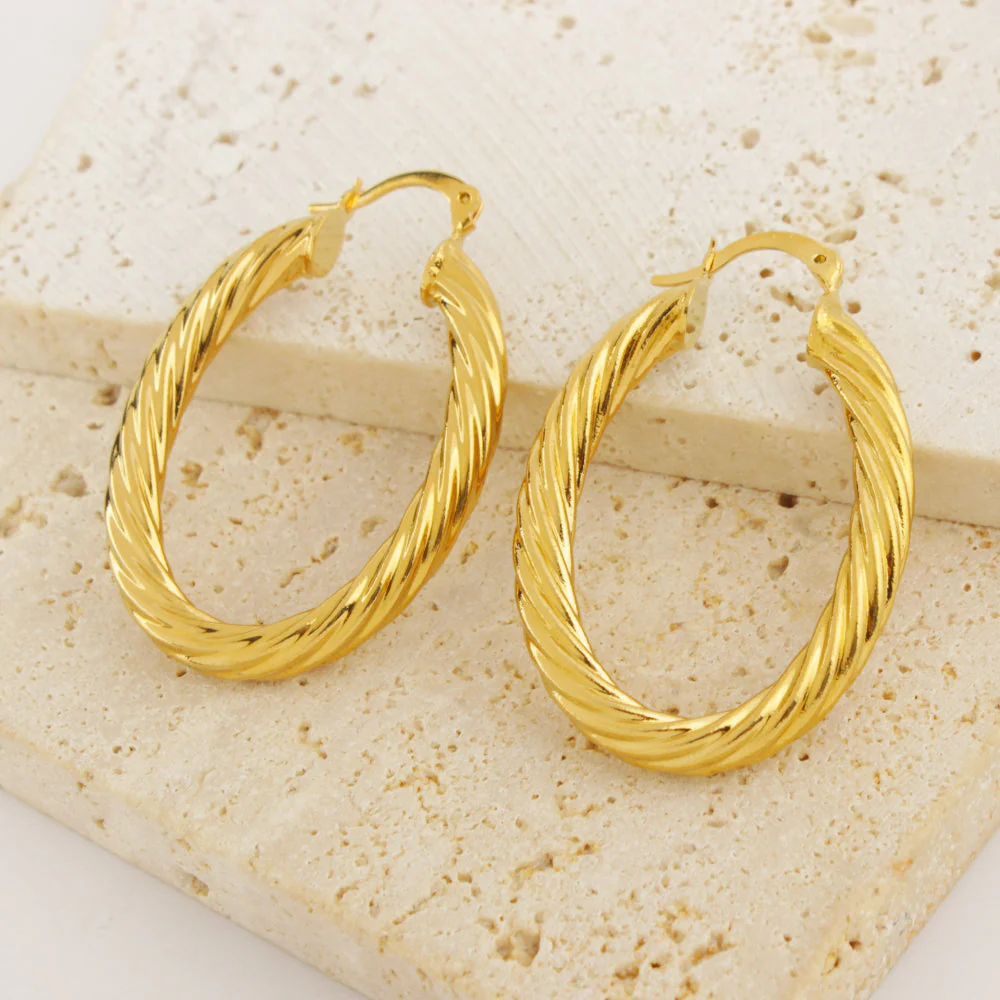 RMZ GOLD NYC 14k Gold Classic Oval Bamboo Hoop Earrings - Image 2