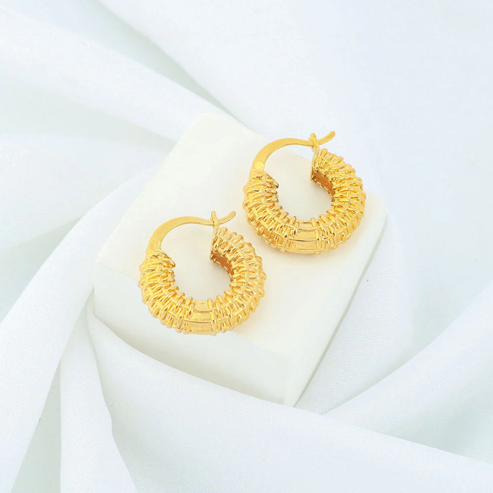 RMZ GOLD NYC Gold nugget Hoop earrings - Image 4