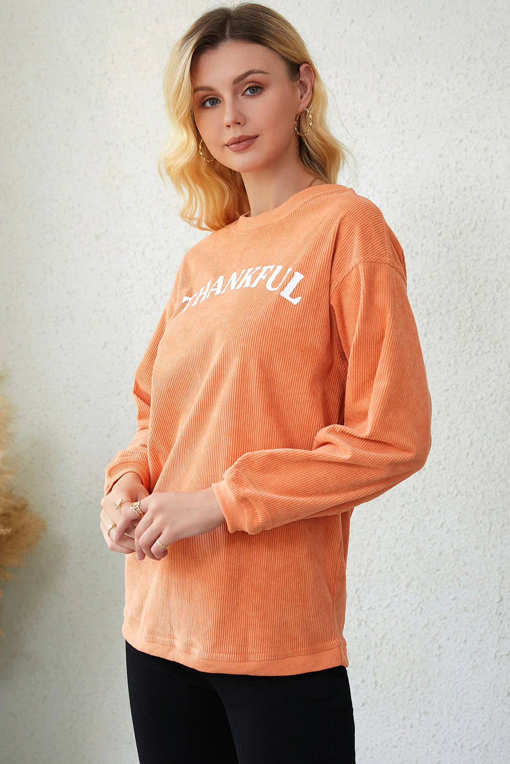 Round Neck Dropped Shoulder THANKFUL Graphic Sweatshirt - Image 3