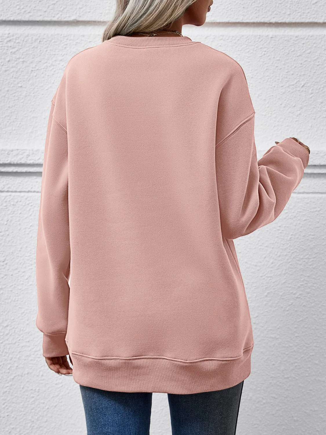 Round Neck Graphic Long Sleeve Sweatshirt - Image 24