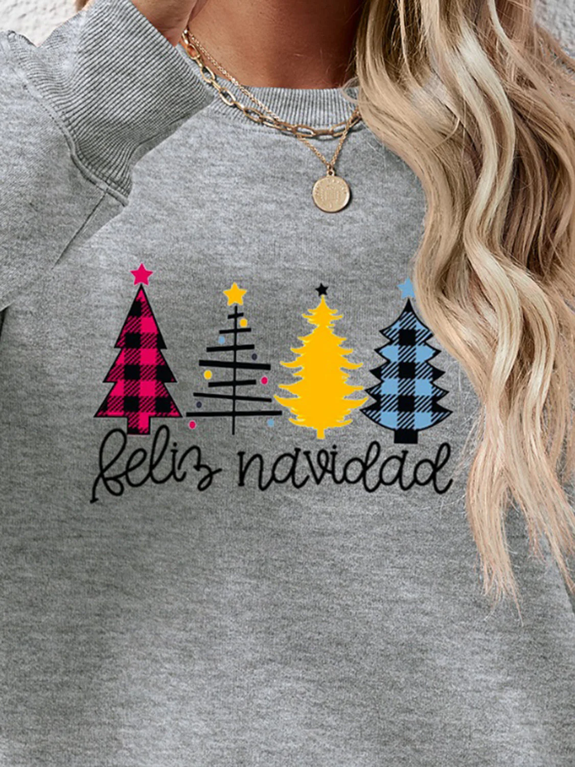 Round Neck Graphic Long Sleeve Sweatshirt - Image 3
