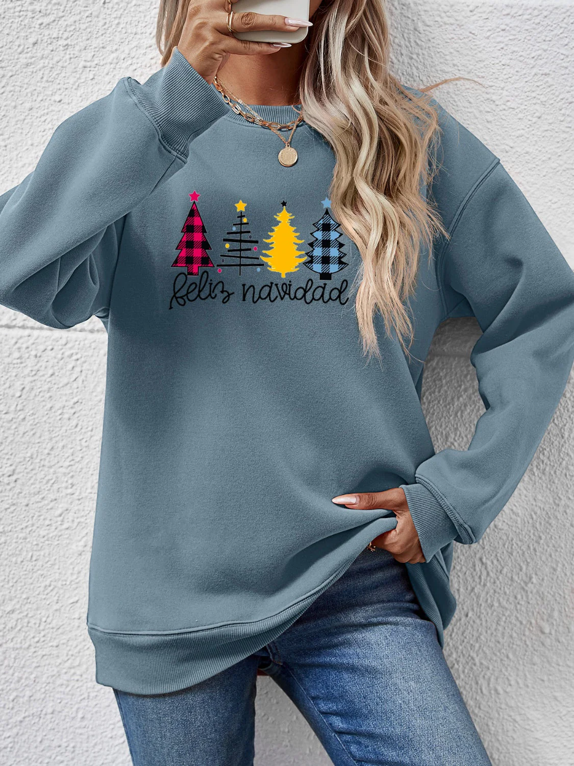 Round Neck Graphic Long Sleeve Sweatshirt - Image 7