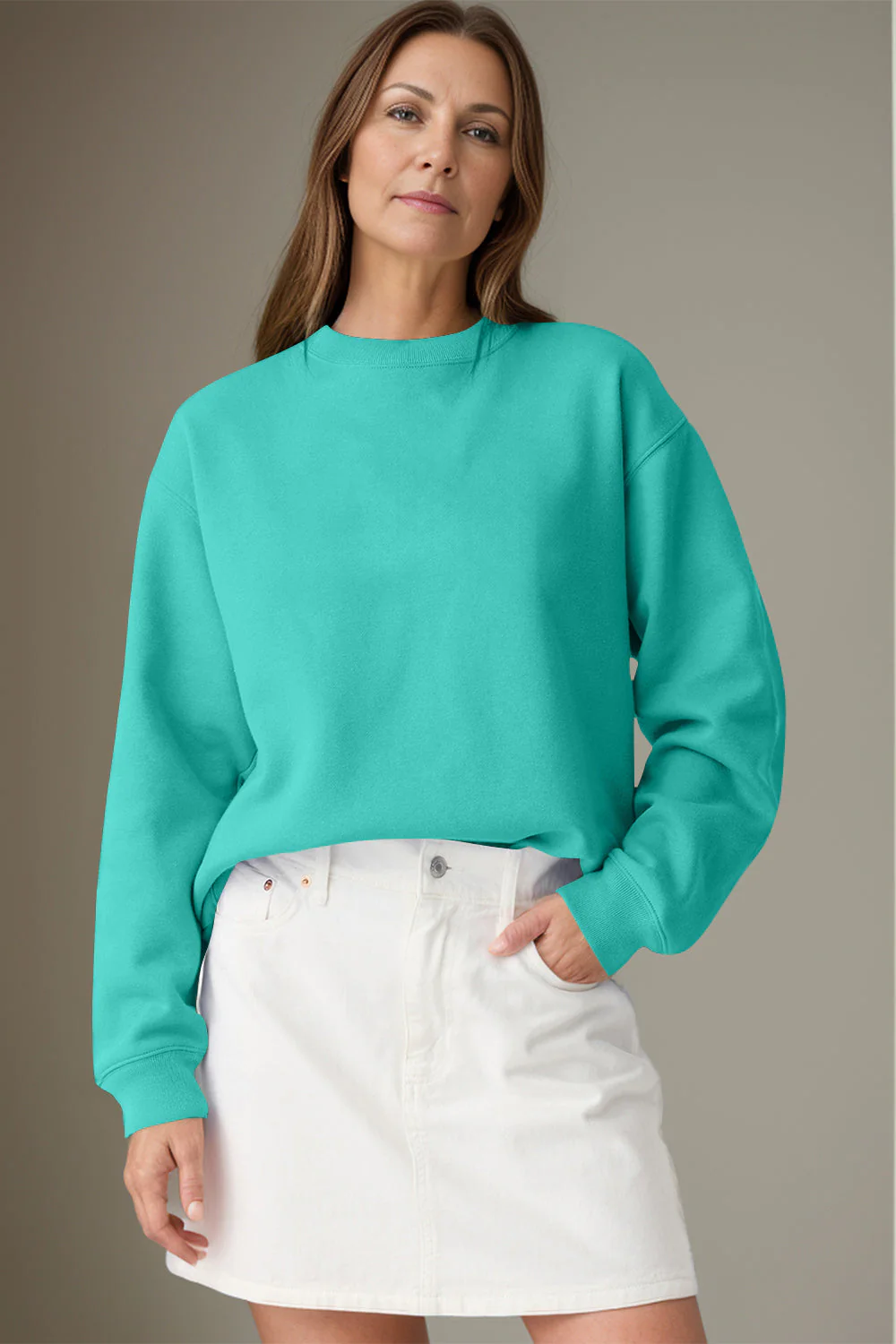 Round Neck Long Sleeve Sweatshirt - Image 23