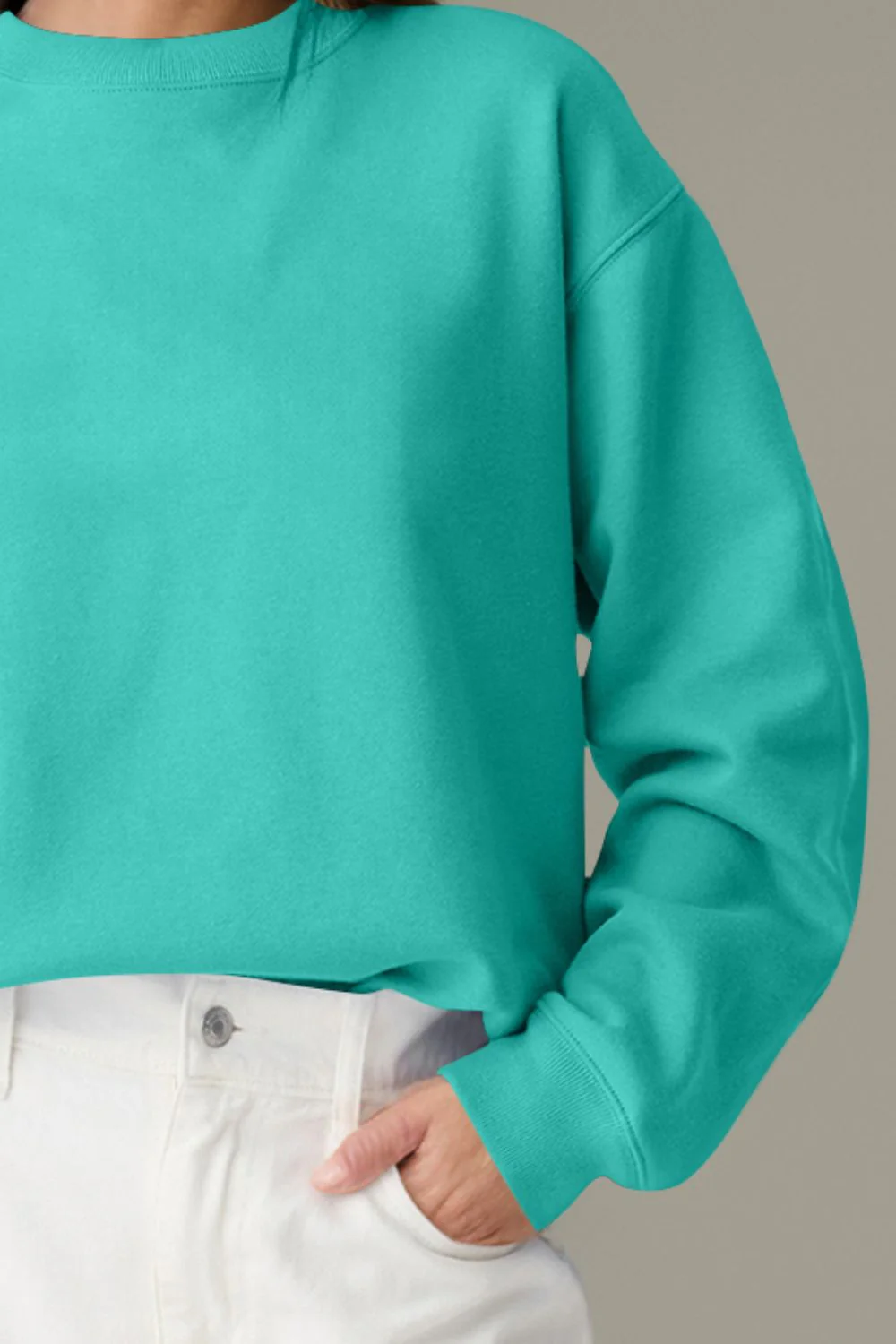 Round Neck Long Sleeve Sweatshirt - Image 25