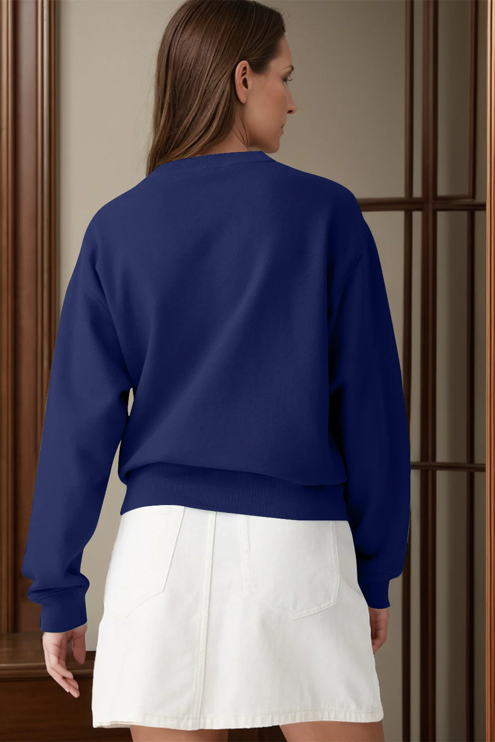Round Neck Long Sleeve Sweatshirt - Image 27