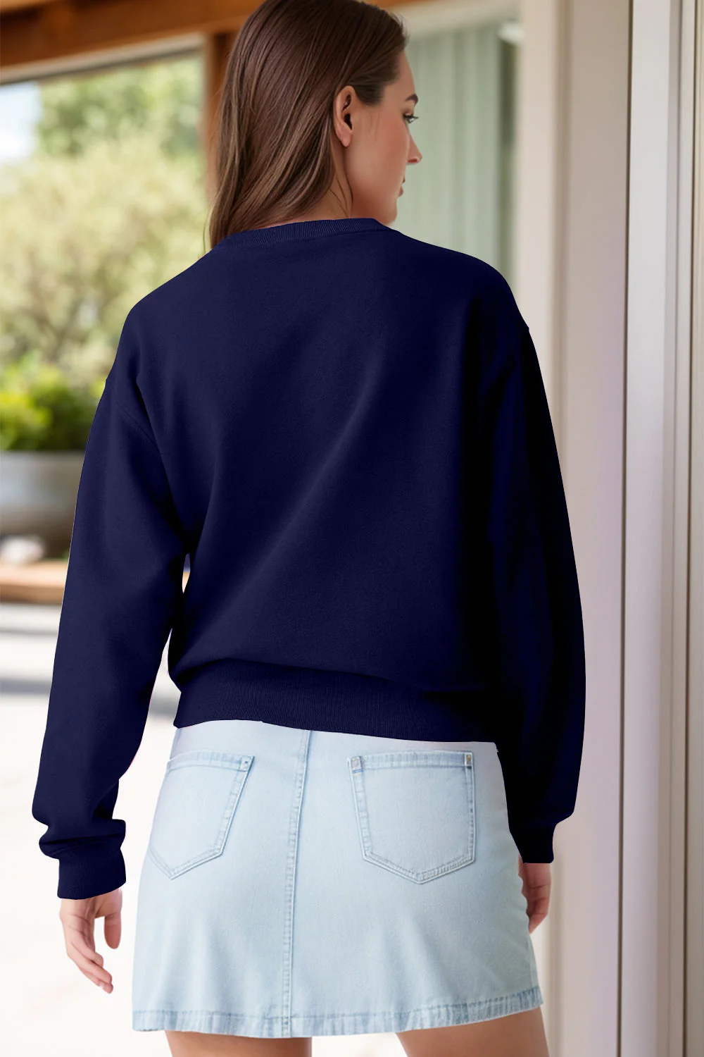 Round Neck Long Sleeve Sweatshirt - Image 10