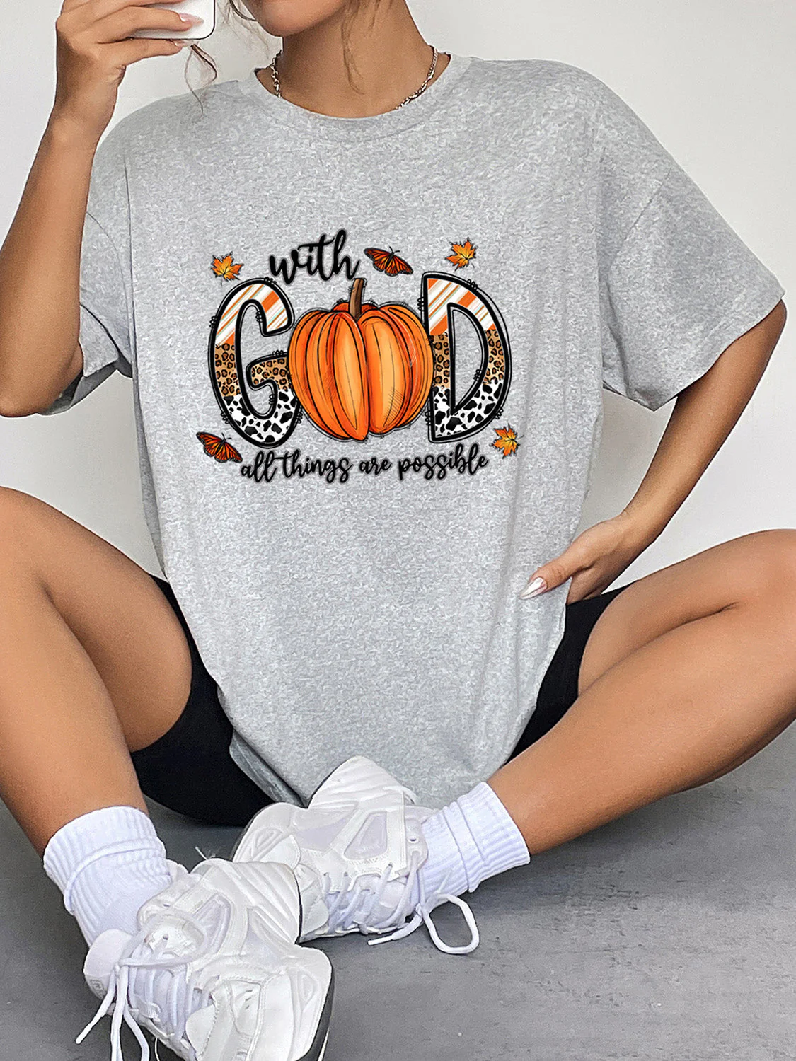 Round Neck Short Sleeve Graphic T-Shirt - Image 5