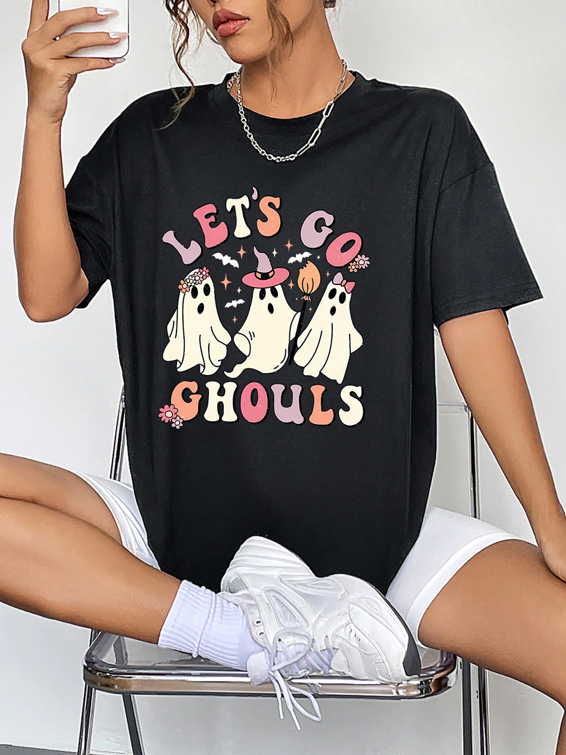 Round Neck Short Sleeve LET'S GO GHOULS Graphic T-Shirt - Image 4