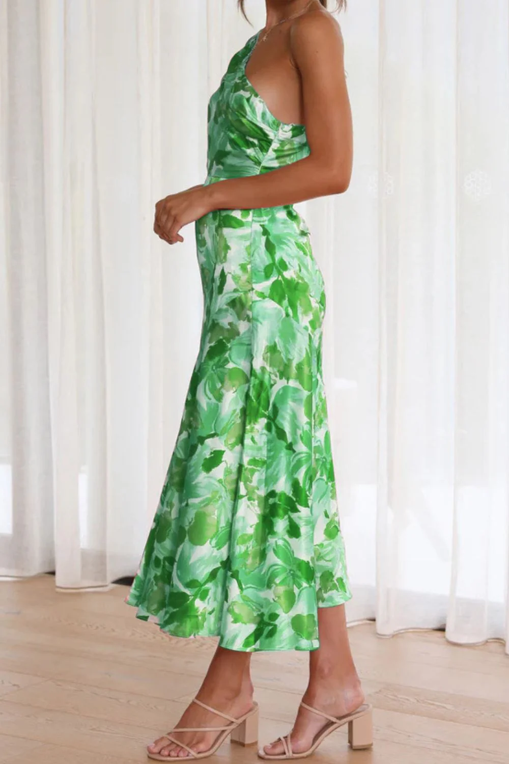Ruched Printed Single Shoulder Midi Dress - Image 4