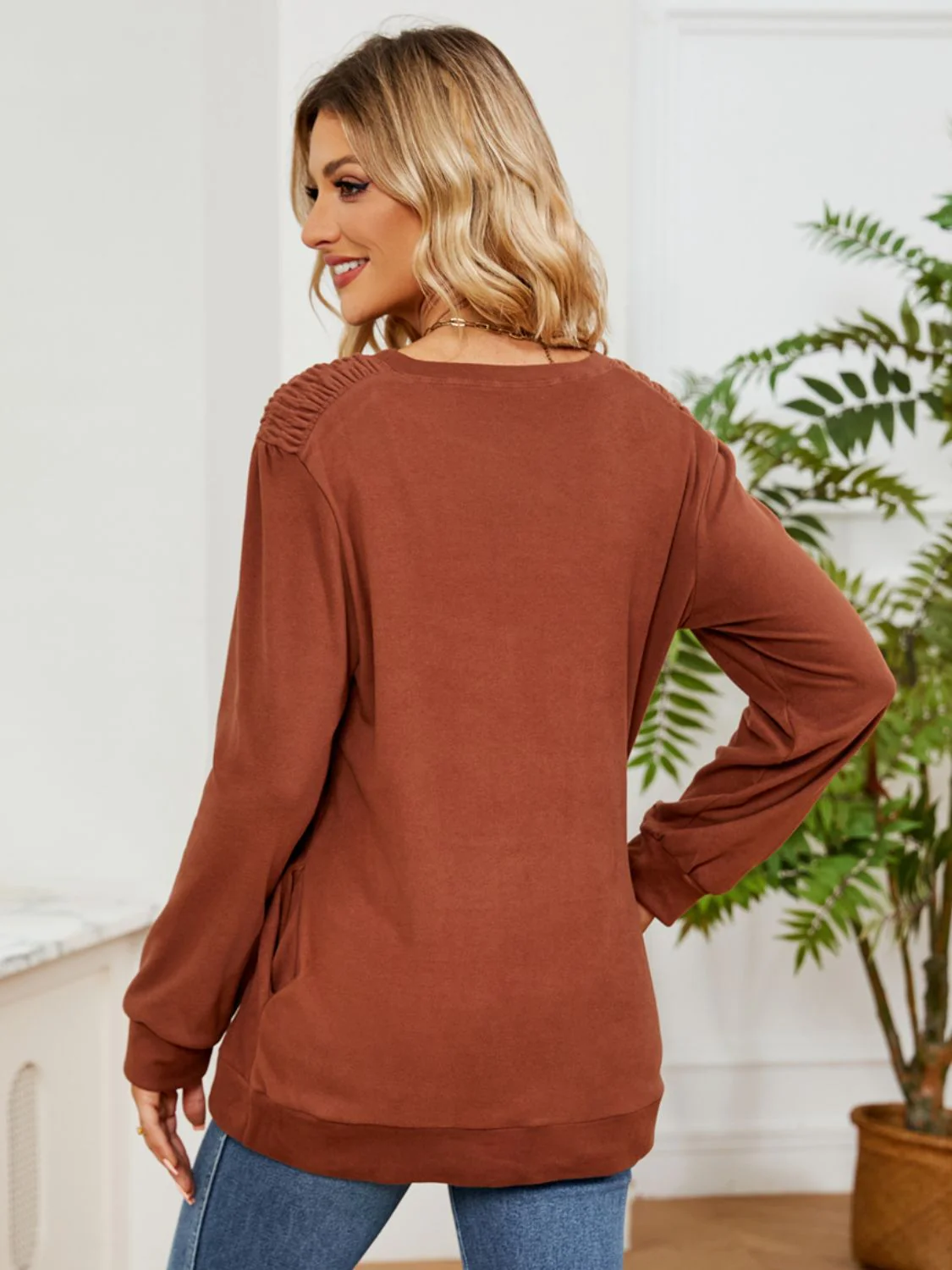 Ruched Shoulder Round Neck Long Sleeve Sweatshirt - Image 2