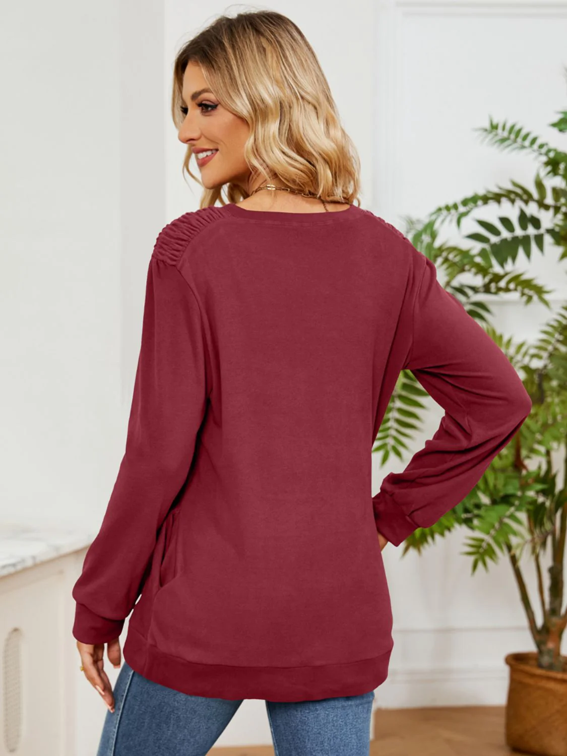 Ruched Shoulder Round Neck Long Sleeve Sweatshirt - Image 8