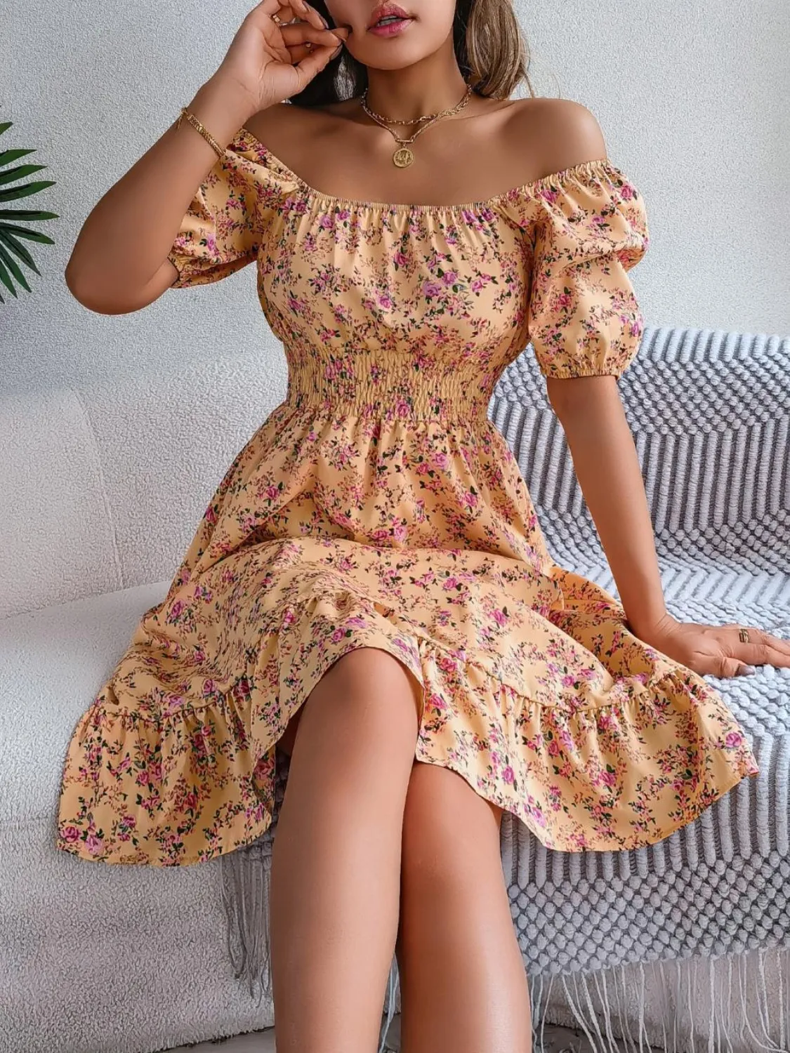 Ruffled Hem Floral Puff Sleeve Dress - Image 21