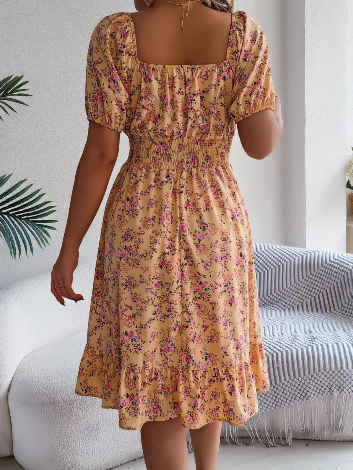 Ruffled Hem Floral Puff Sleeve Dress - Image 23