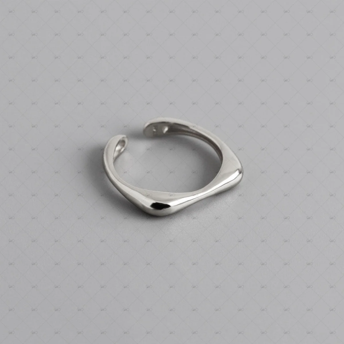 S925 Silver Simple Geometric Ring by Gioiellin - Image 4