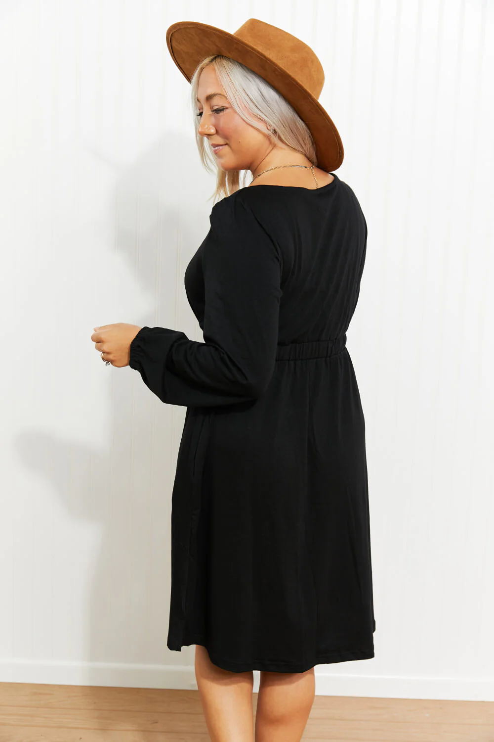 Scoop Neck Empire Waist Long Sleeve Mini Dress - Image 19
