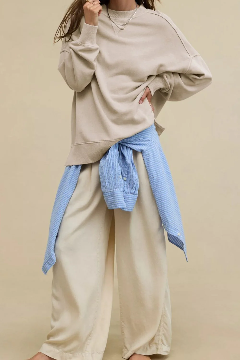 Side Slit Round Neck Long Sleeve Sweatshirt - Image 4