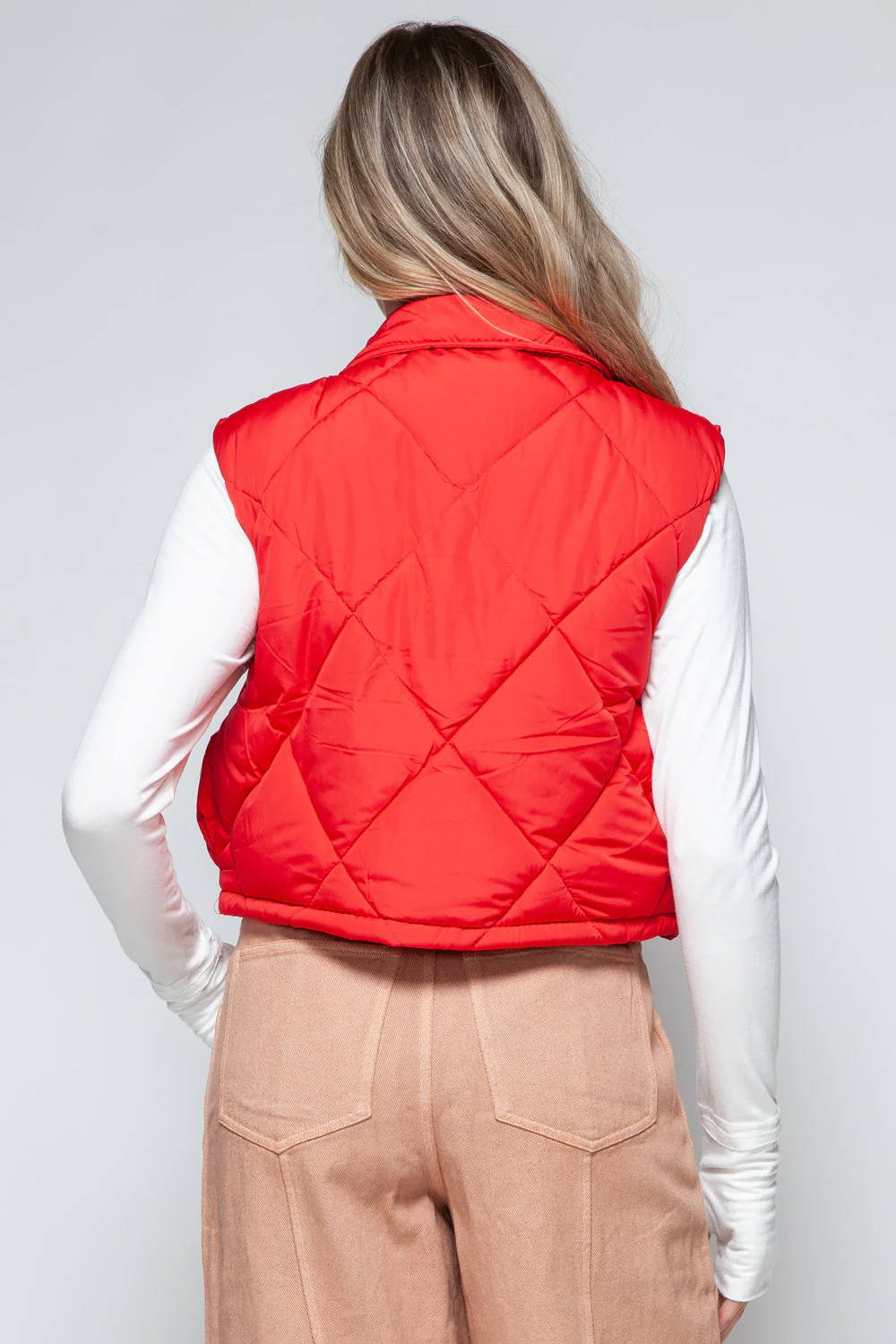 Snobbish Snap Down Quilted Crop Vest - Image 2