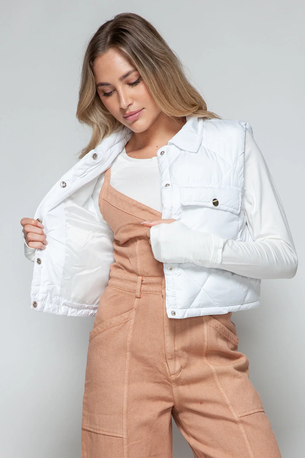 Snobbish Snap Down Quilted Crop Vest - Image 5