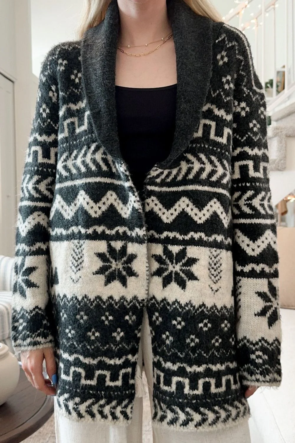 Snowflakes Collared Neck Long Sleeve Cardigan - Image 4