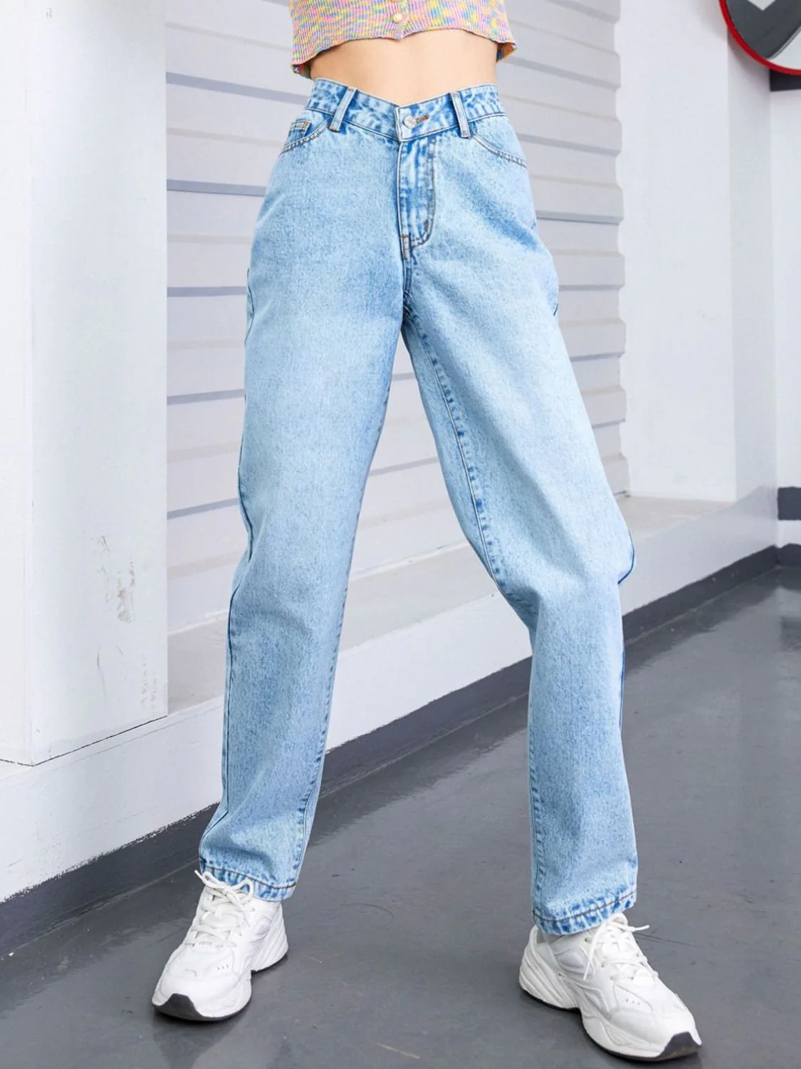Straight Leg Jeans with Pockets - Image 2