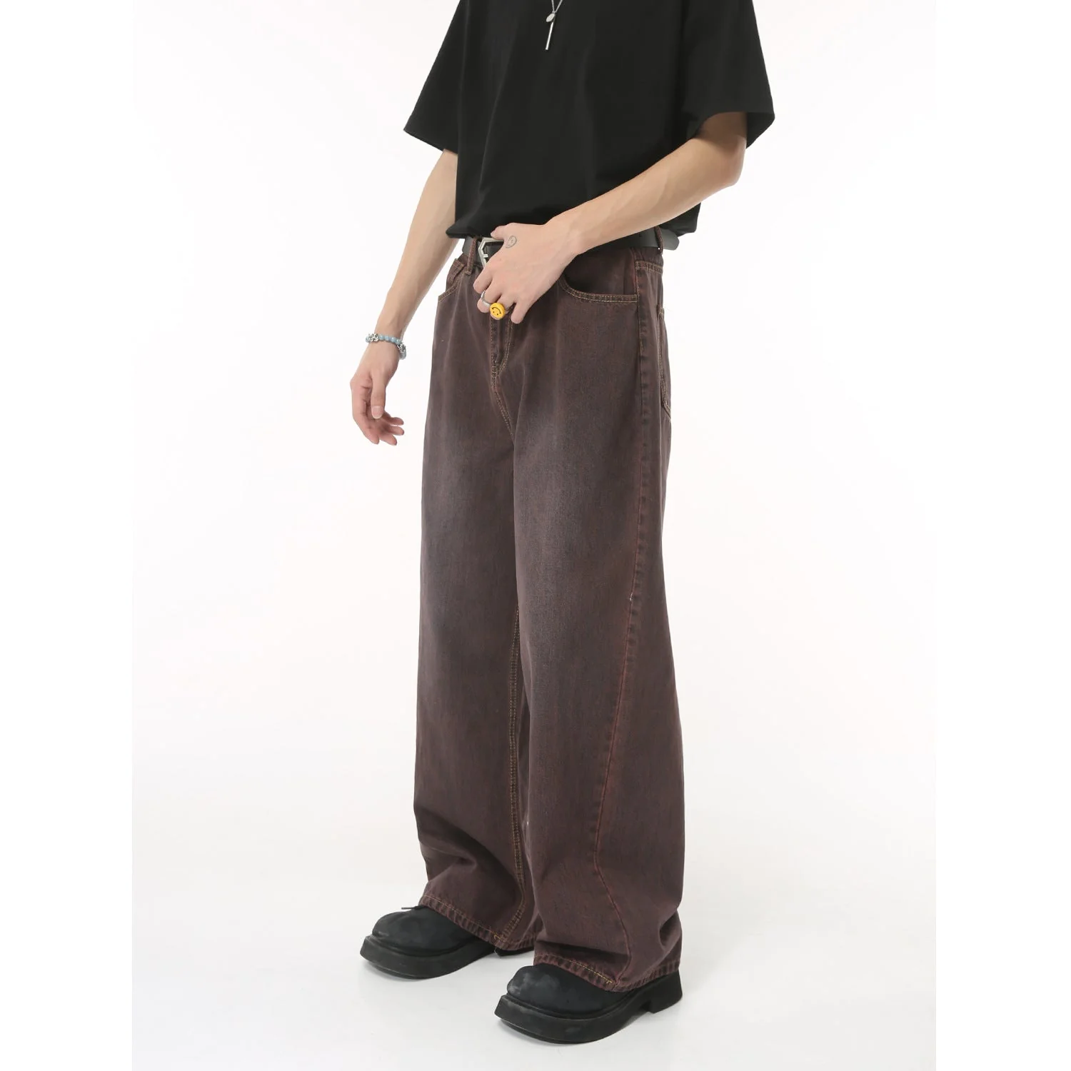 Straight-Leg Jeans with Pockets - Image 2