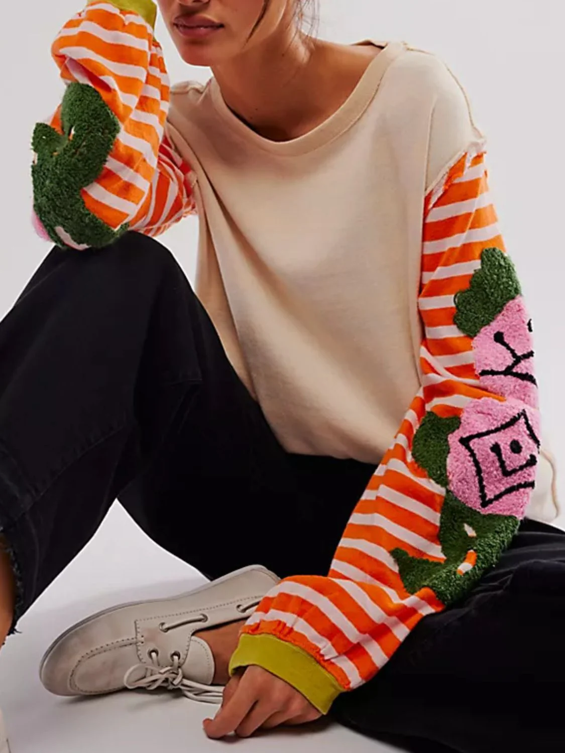Striped Round Neck Long Sleeve Sweatshirt - Image 3