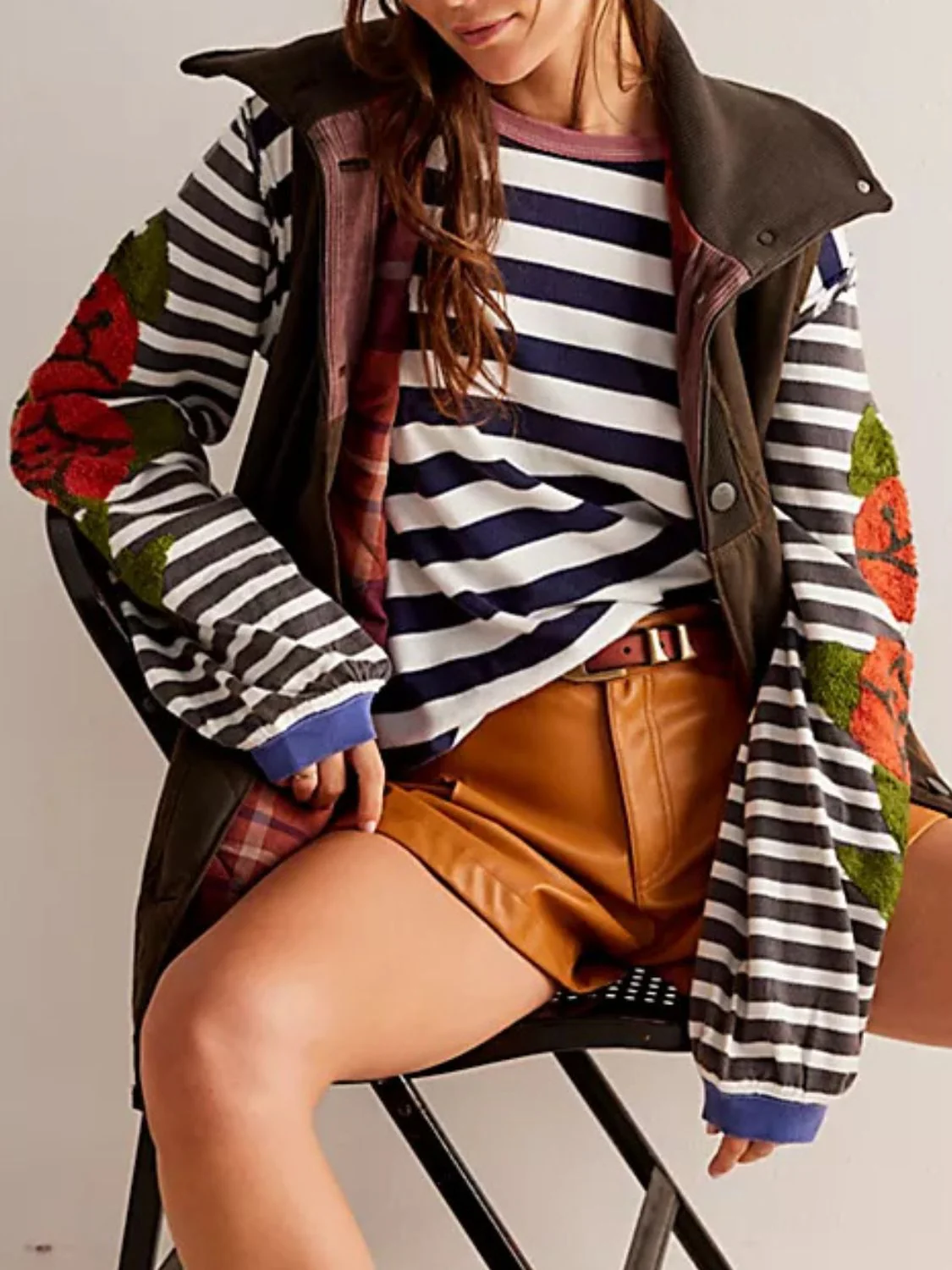 Striped Round Neck Long Sleeve Sweatshirt - Image 7