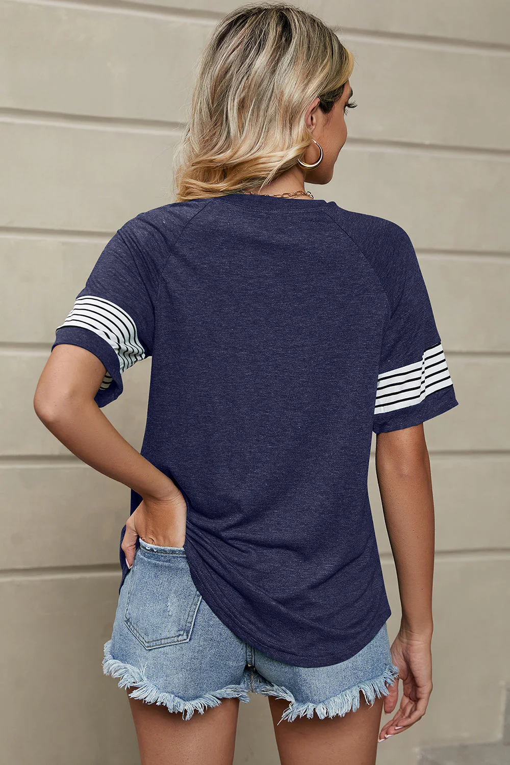 Striped Round Neck Short Sleeve T-Shirt - Image 2