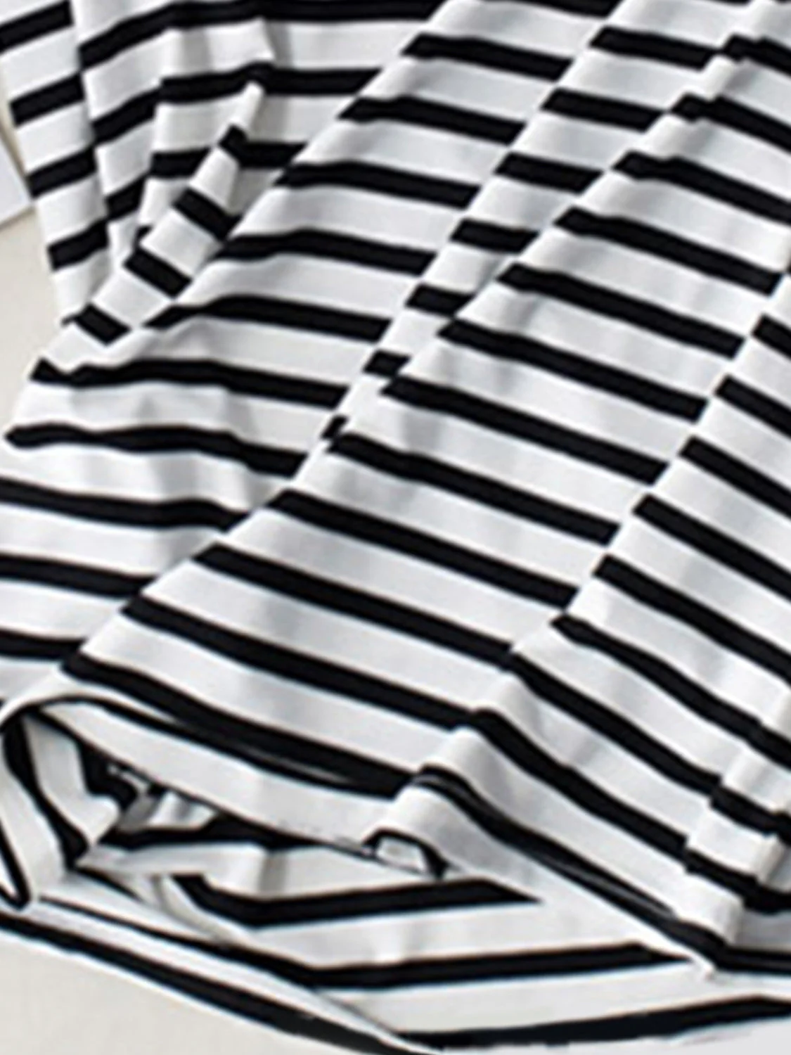 Striped Round Neck Short Sleeve T-Shirt with Bra - Image 12