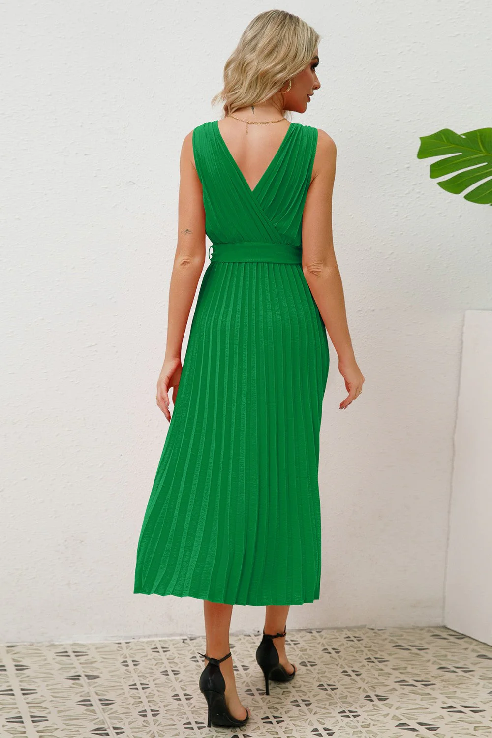 Surplice Sleeveless Midi Pleated Dress - Image 12