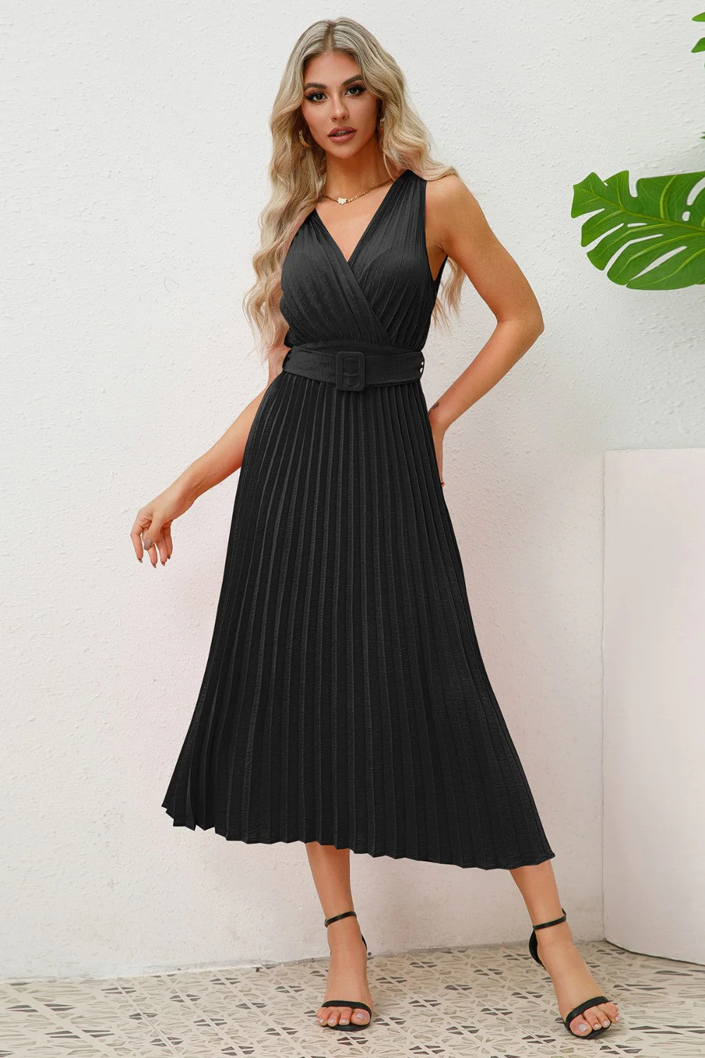 Surplice Sleeveless Midi Pleated Dress - Image 5