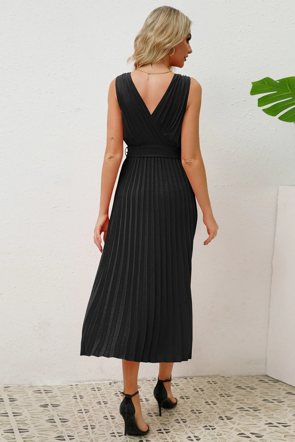 Surplice Sleeveless Midi Pleated Dress - Image 8