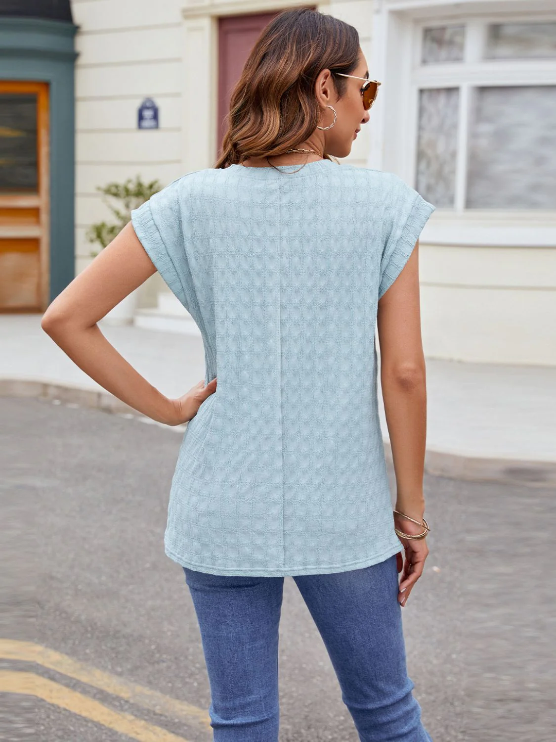 Textured Round Neck Cap Sleeve T-Shirt - Image 3
