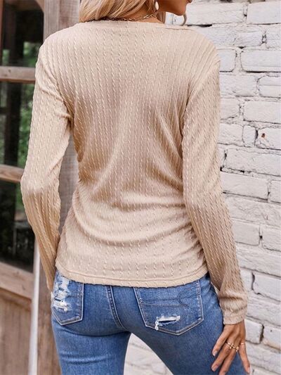 Textured Ruched V-Neck Long Sleeve T-Shirt - Image 18