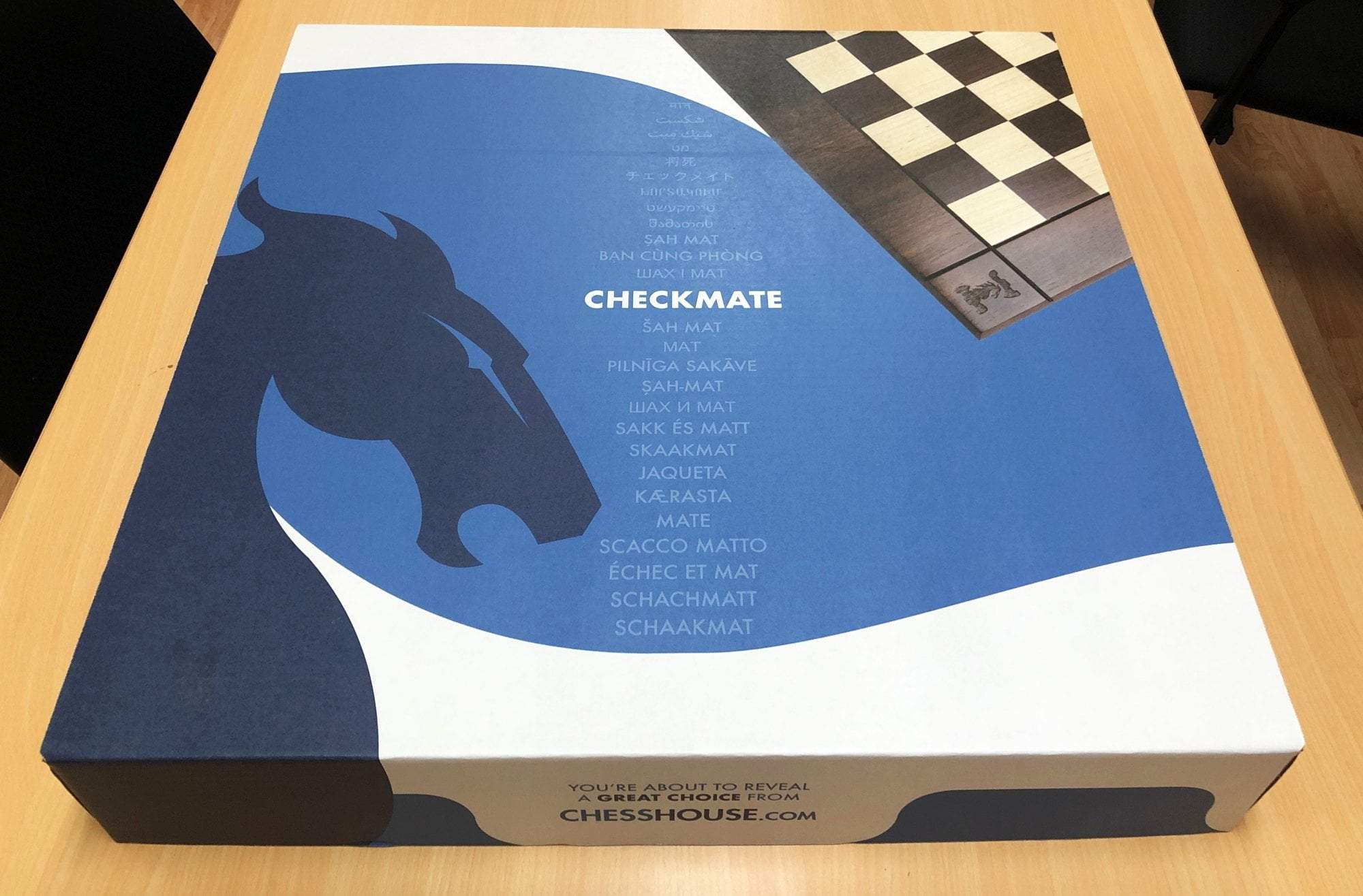 The 4" Burnt Zagreb Chess Set Combo by Chess House - Image 4