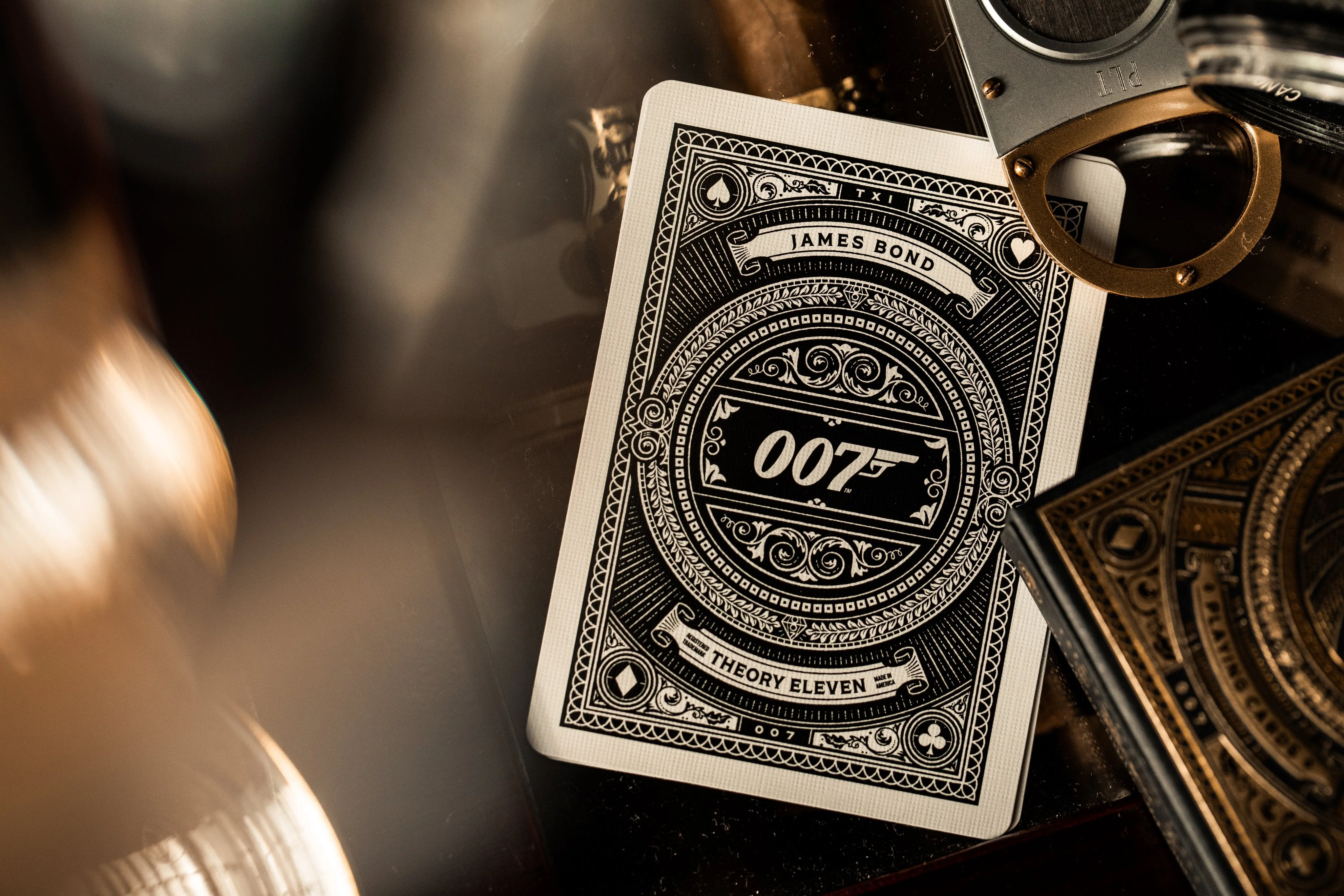 Theory11 Playing Cards: James Bond 007 - Image 2