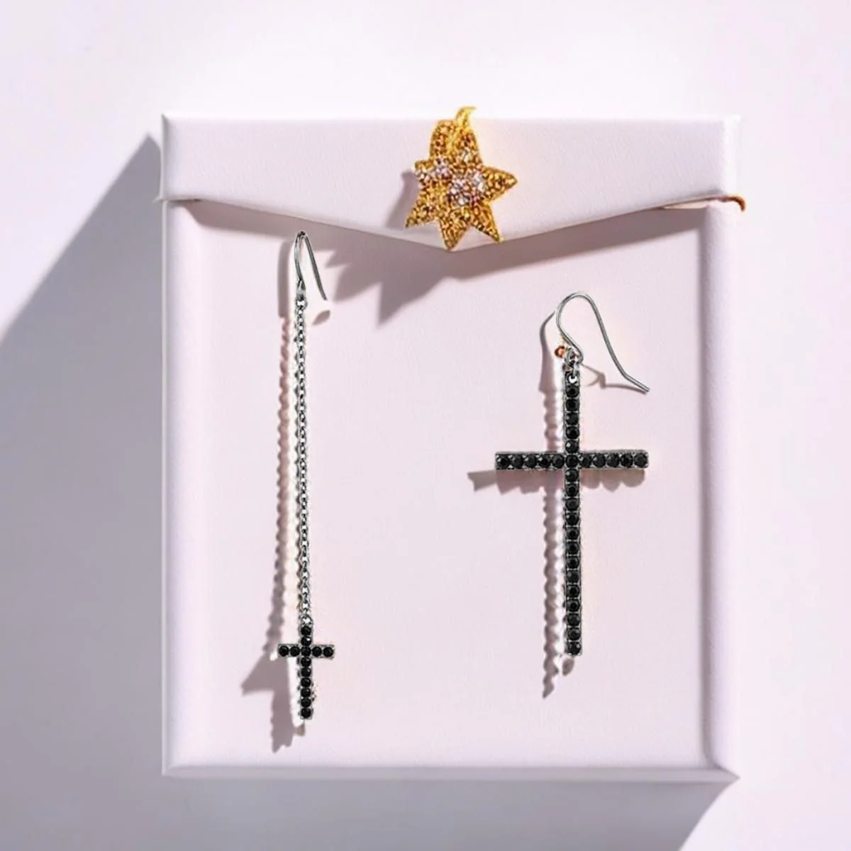 TK2816 - IP Light Black (IP Gun) Stainless Steel Earrings with Top Grade Crystal in Jet