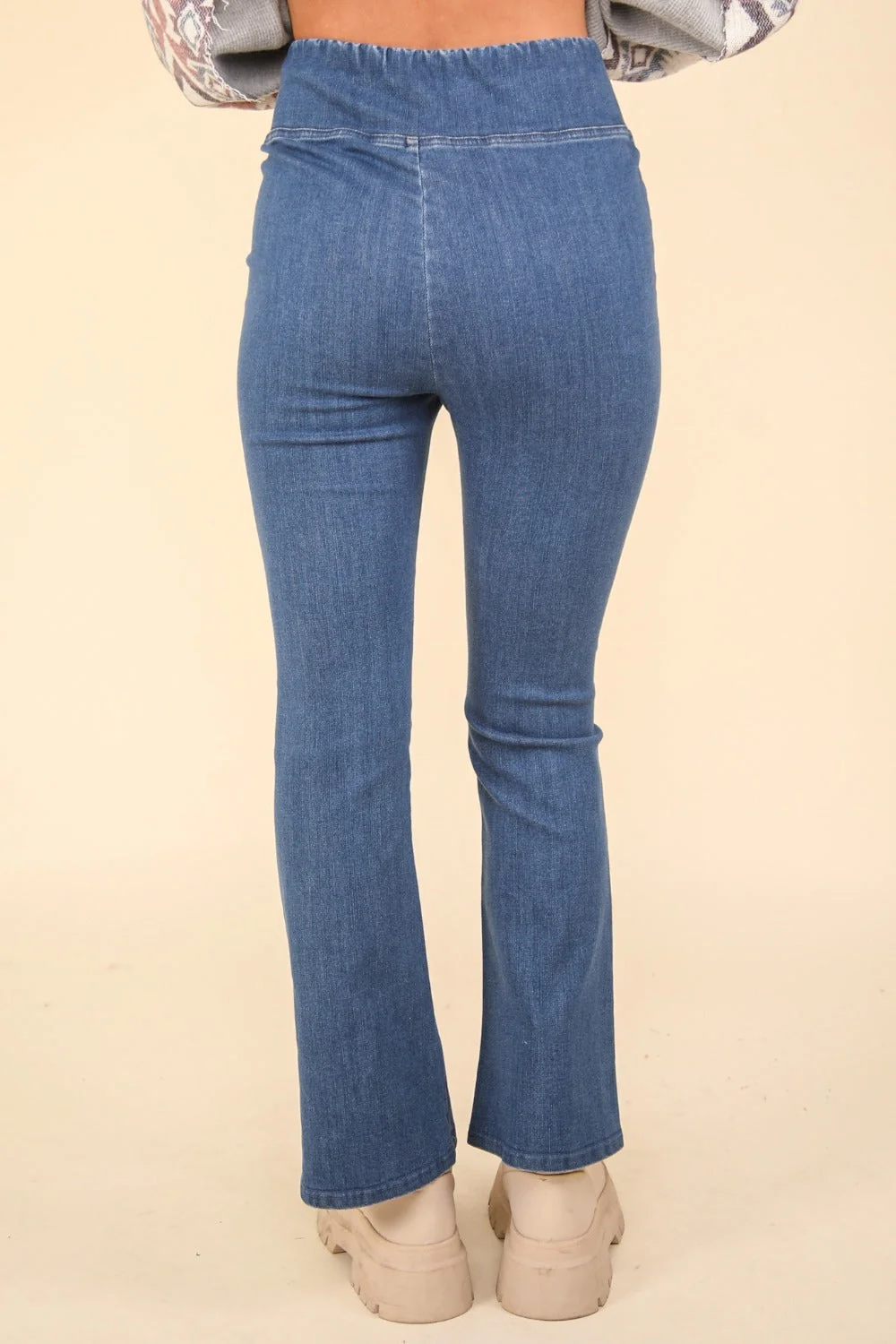 VERY J Washed Denim Stretchy Crossover Waist Leggings - Image 2