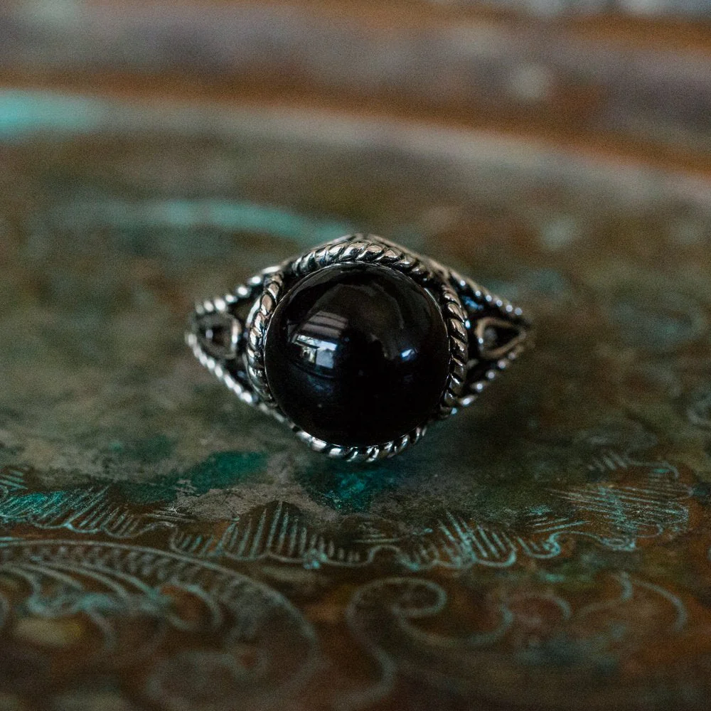 Vintage 1970's Pearl Bead Ring Antiqued 18k Gold Electroplated Made in USA by PVD Vintage Jewelry - Image 7